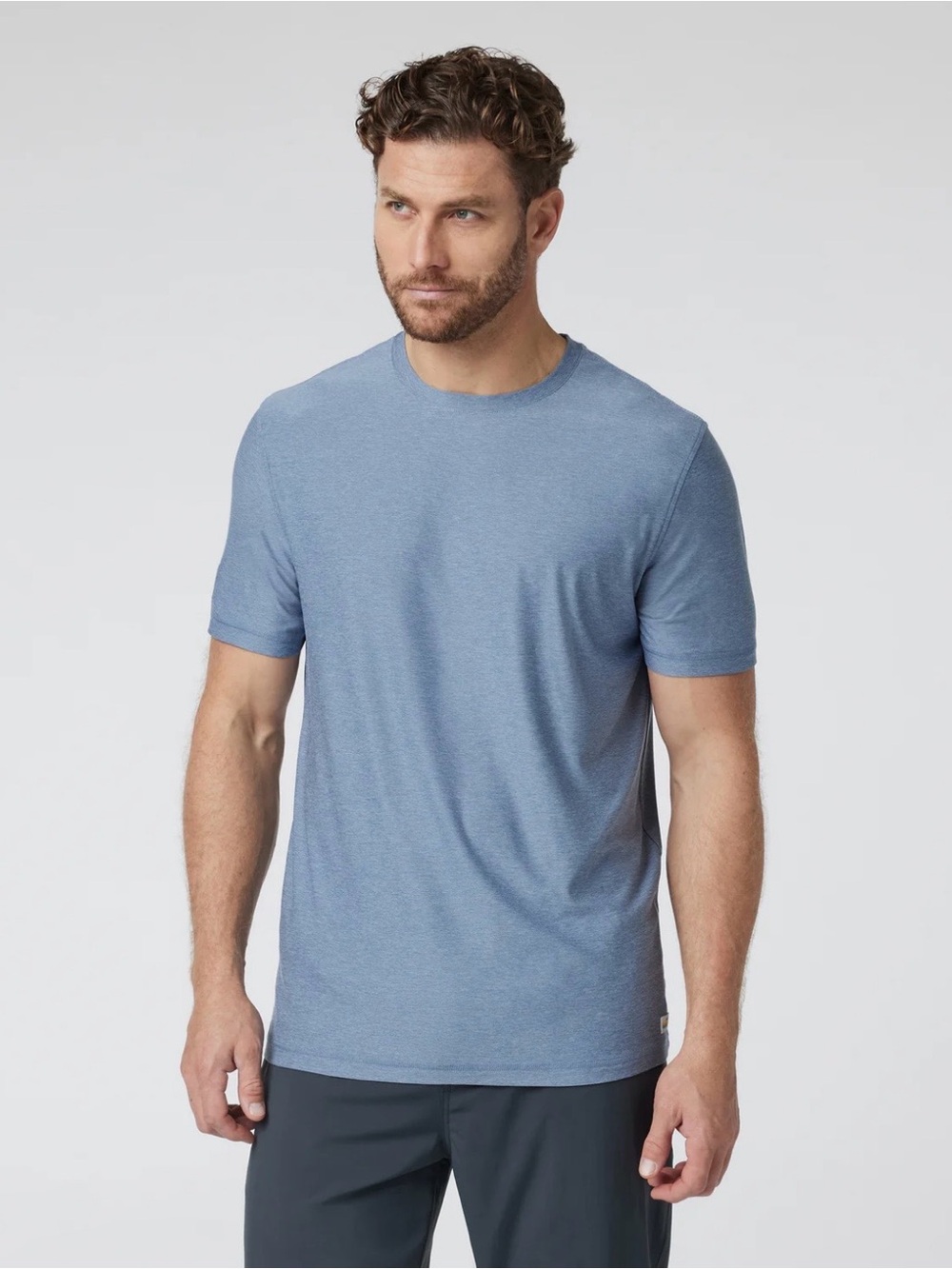 Vuori Men’s Strato Tech Tee, Crewneck, Chambray Heather Blue, XL